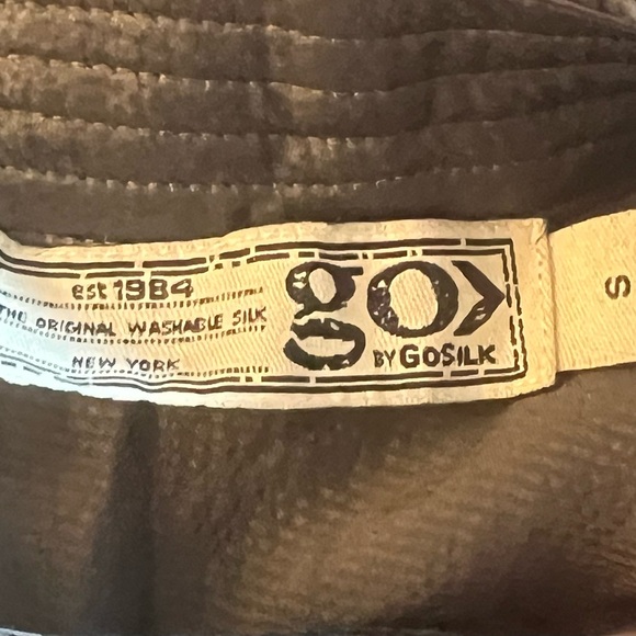 GO BY GO SILK Gray Pleated Long Sleeve Blouse - Picture 3 of 3